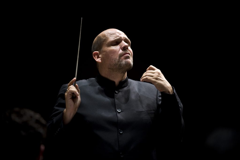 Jaap van Zweden conducted the Dallas Symphony Orchestra in the world premiere of Christopher Rouse's Symphony No. 5 Friday night.