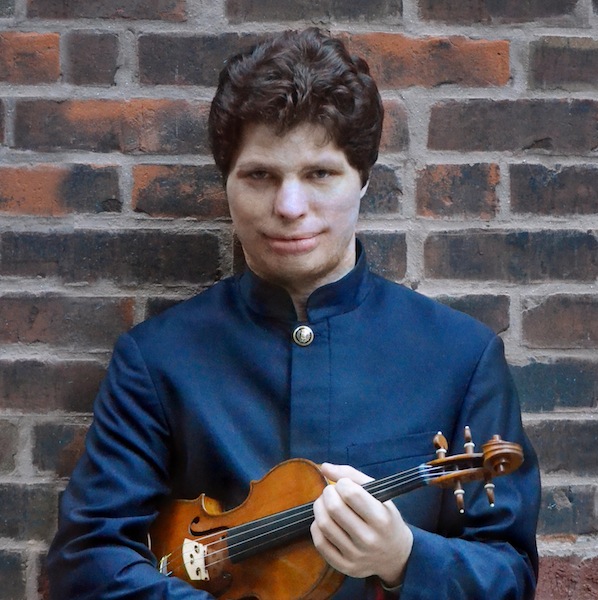 Augustin Hadelich performed Bruch's Violin Concerto No. 1 with Jaap van Zweden and the Dallas Symphony Orchestra Thursday night. Photo: Paul Glickman